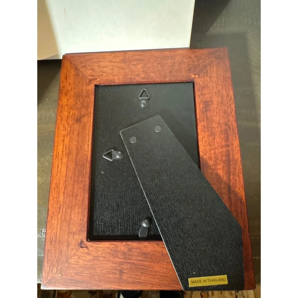 Aaron Brothers Dark Brown Wood Picture Frame 4x6 Tabletop Wall Mount NEW